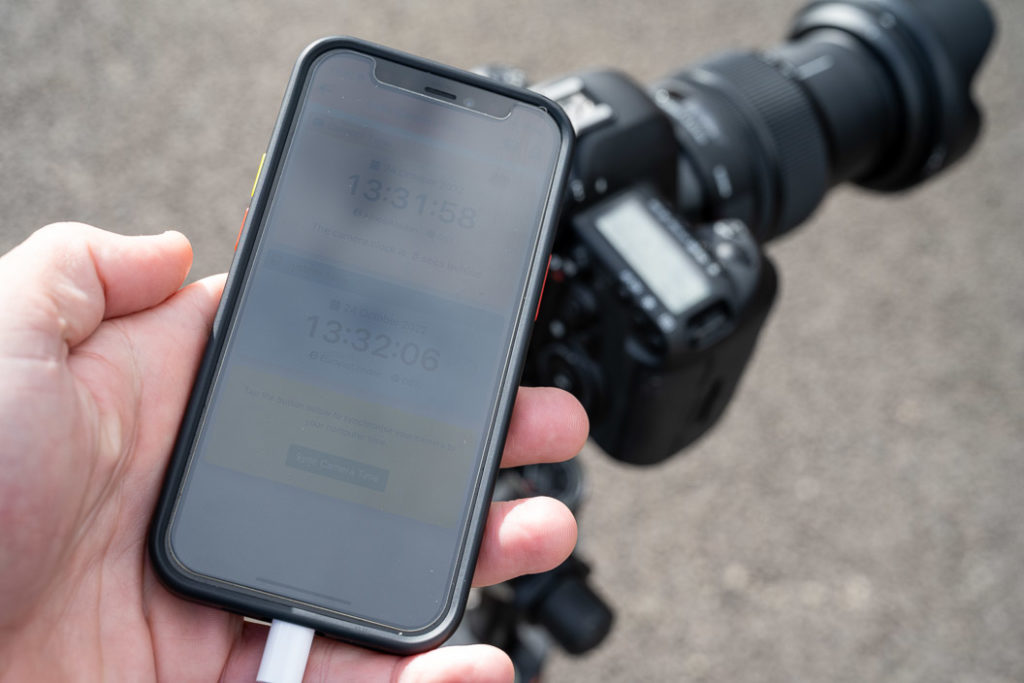 Setting the camera time with an iPhone outside with FoCal Mobile